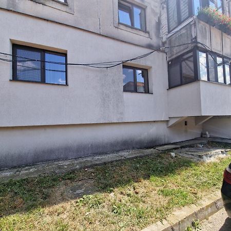 Apartament Iulius 4 쿠티에데아게스 외부 사진