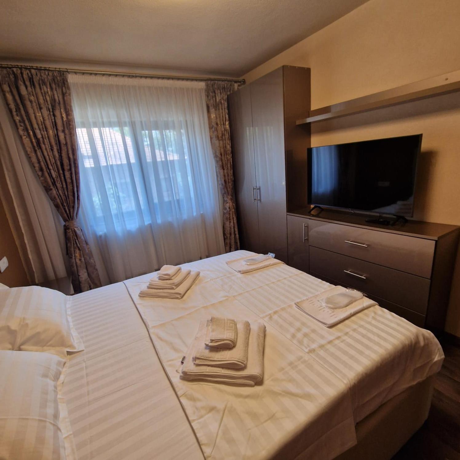 Apartament Iulius 4 쿠티에데아게스 외부 사진